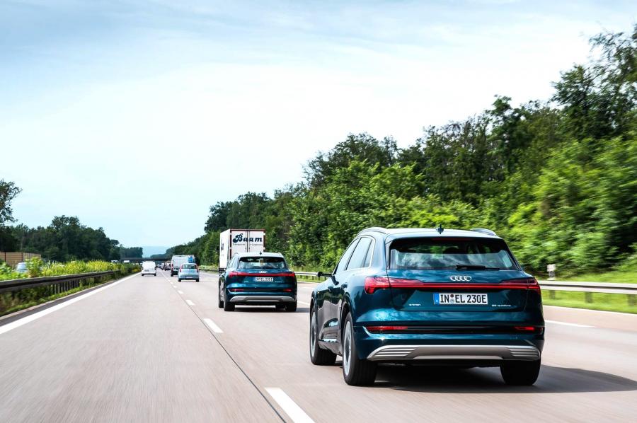  Audi e-tron 55 Quattro 2019 года  (WW) (фото 385 из 452)